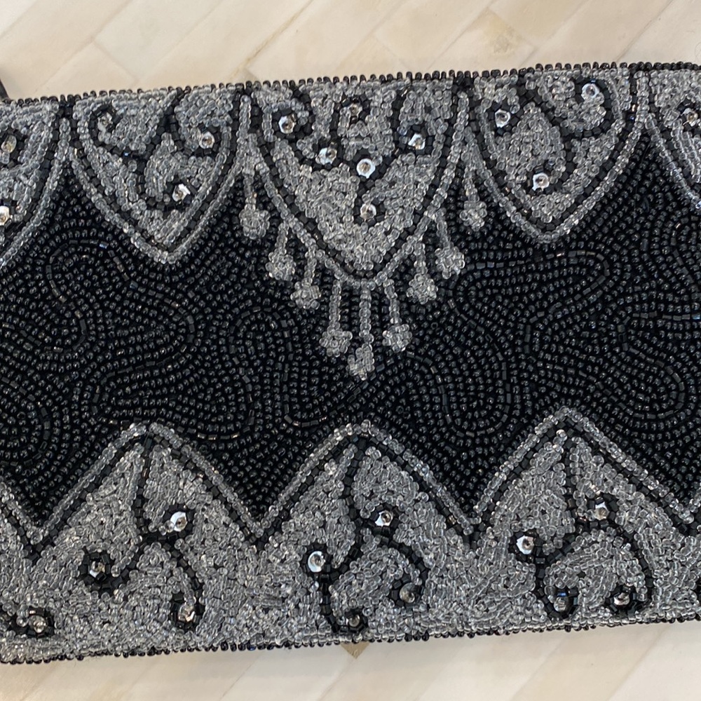 🌼 Sale Christiana Black and Silver Beaded Pouch or Clutch EUC - Picture 5 of 9